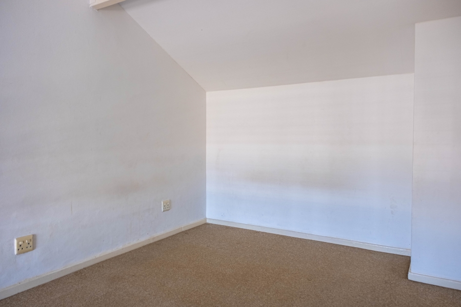 To Let 1 Bedroom Property for Rent in Muizenberg Western Cape
